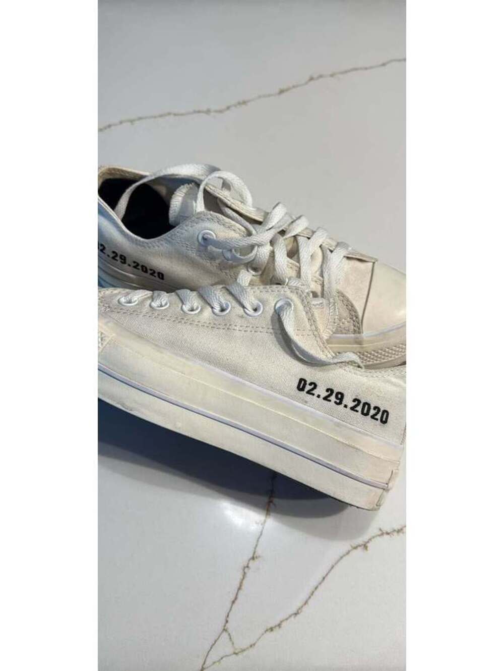 Chuck Taylor All Star Converse Lift Platform Canvas Low Top Sneakers Women’s 7